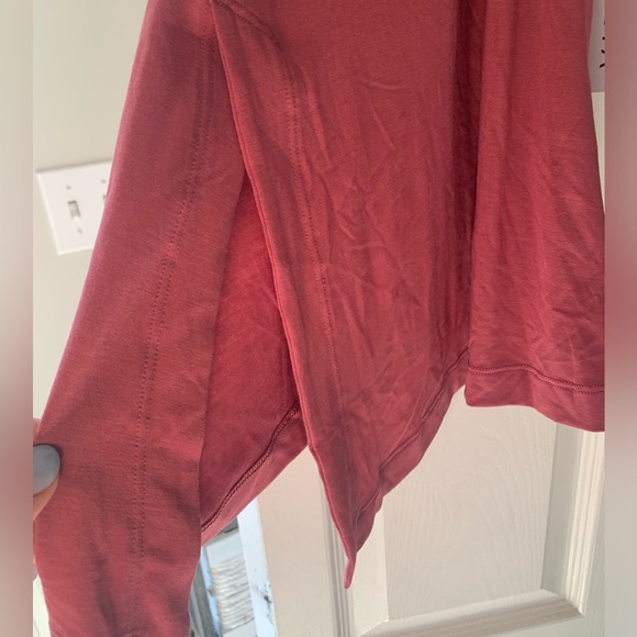 Two Athleta Essence Explore Tanks Size Small - Picture 4 of 7